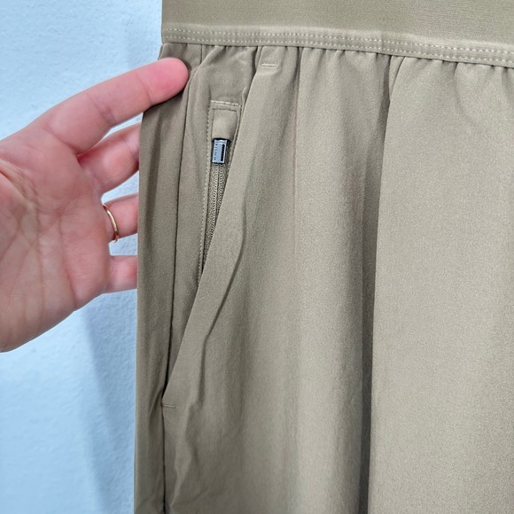 Athleta Stratosphere Wide Leg Pant Women's 2X Tan Breathable Quick Dry NWT - Picture 7 of 12